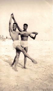 MALE FRIENDS LOVERS-lens-kelley-slide-YBU8-superJumbo